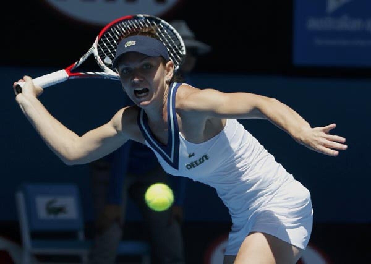 Simona Halep a fost eliminată de Dominika Cibulkova, în sferturile de finală de la Australian Open: 3-6, 0-6