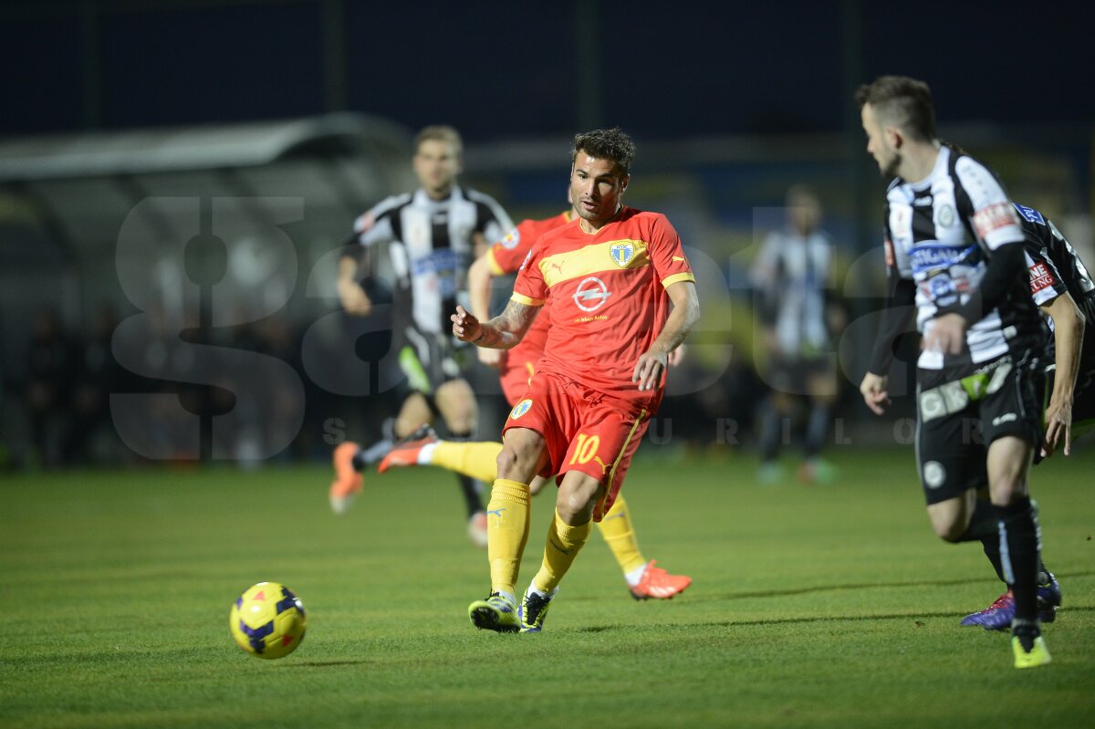 VIDEO şi FOTO Petrolul - Sturm Graz 1-1 » Cum au jucat Adrian Mutu şi Ianis Zicu în meciul de debut