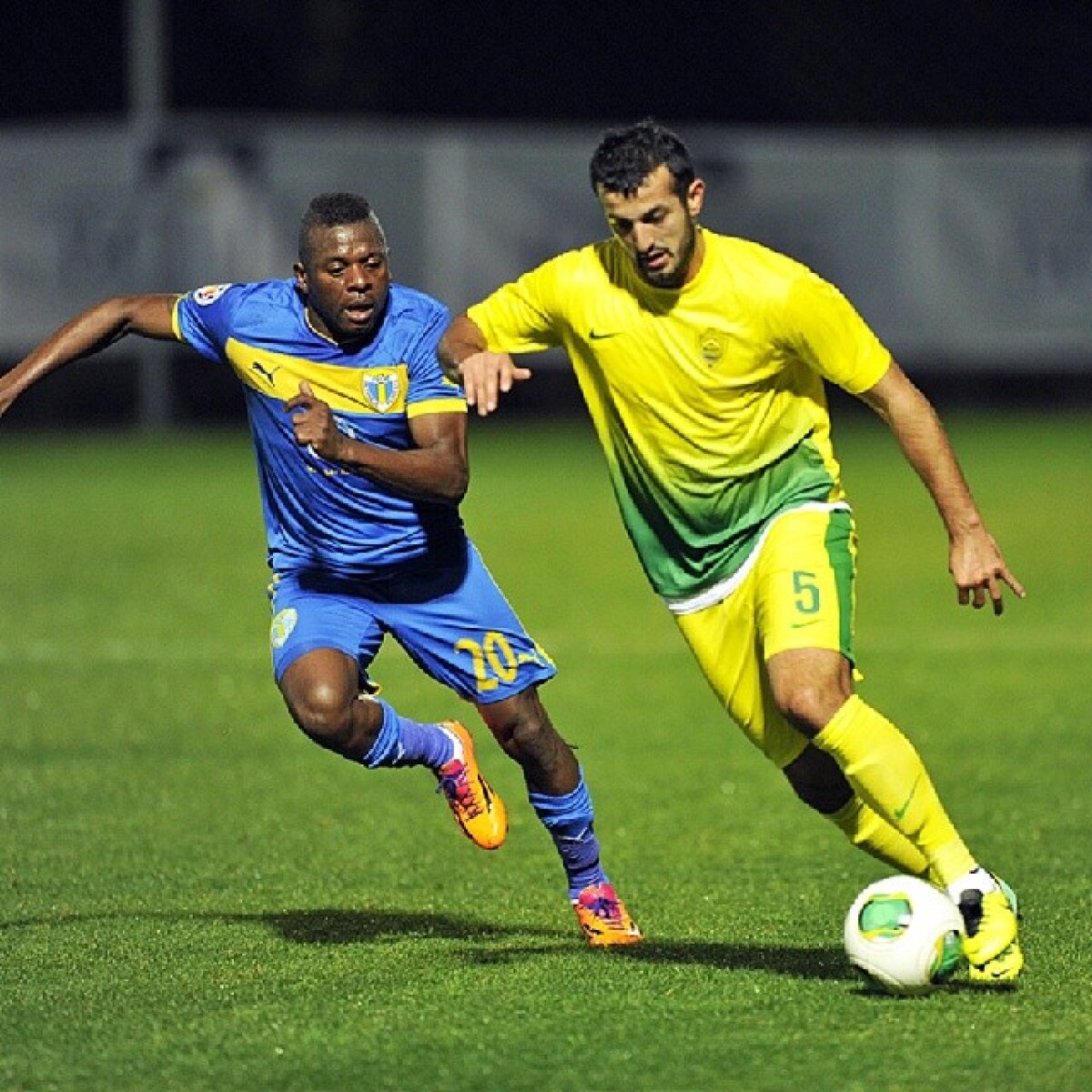 FOTO Petrolul a pierdut cu Anji Mahacikala, scor 1-2 » Ianis Zicu a marcat primul gol pentru ploieşteni