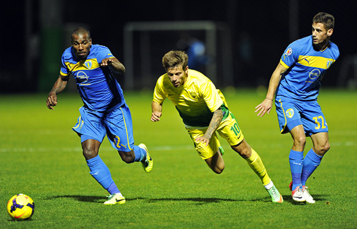 FOTO Petrolul a pierdut cu Anji Mahacikala, scor 1-2 » Ianis Zicu a marcat primul gol pentru ploieşteni
