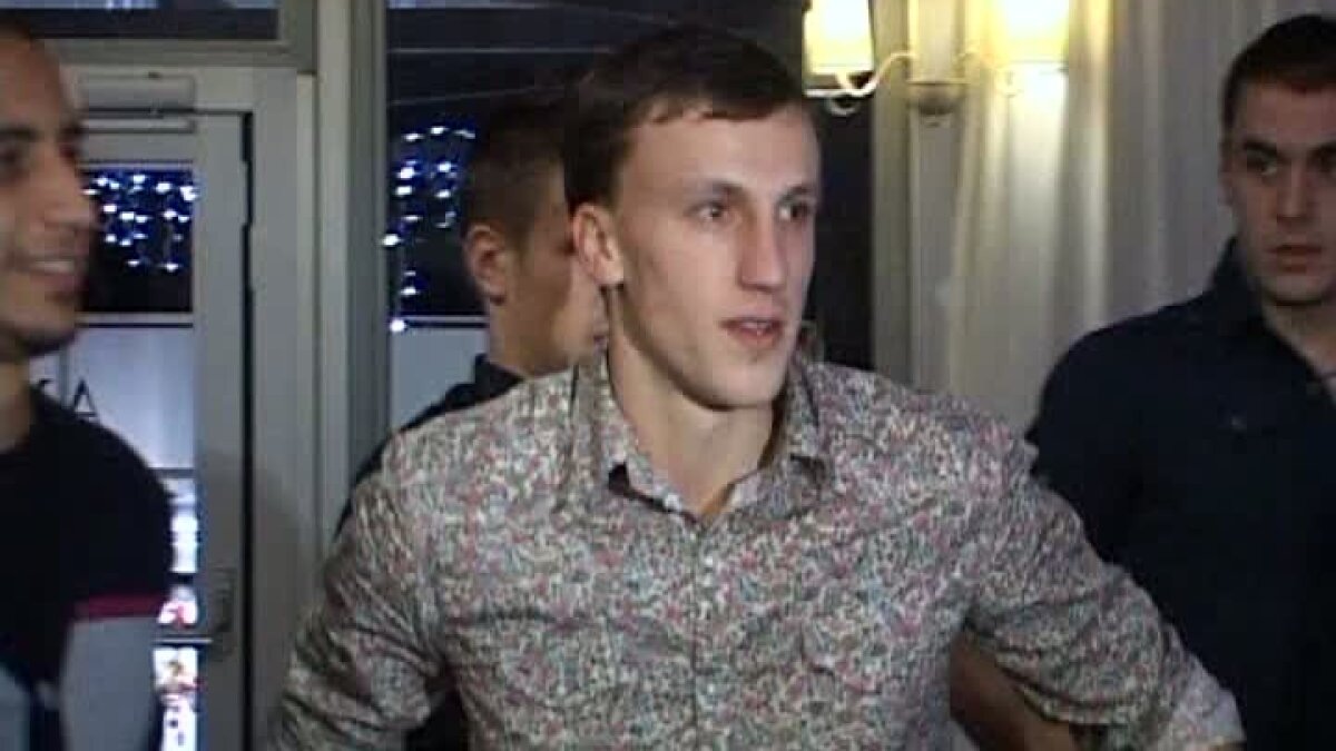VIDEO Vlad Chiricheş, pe trei cărări la ieşirea din club după ce a petrecut cu steliştii » MM: "A fost seara noastră!"