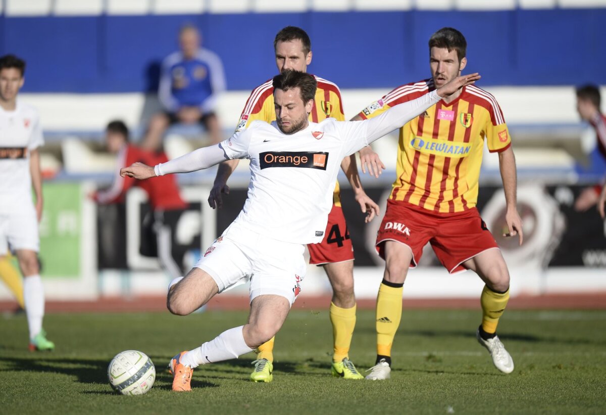 VIDEO Ofensivă ascuţită, defensivă ştirbă » Dinamo şi-a găsit un posibil golgeter: 2-1 cu Korona Kielce