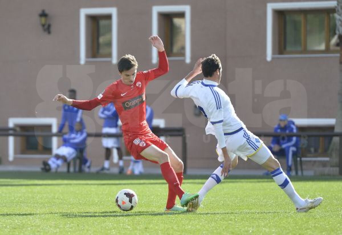 VIDEO+FOTO Defensiva "cîinilor" a cedat » Dinamo -  Dinamo Kiev 1-3