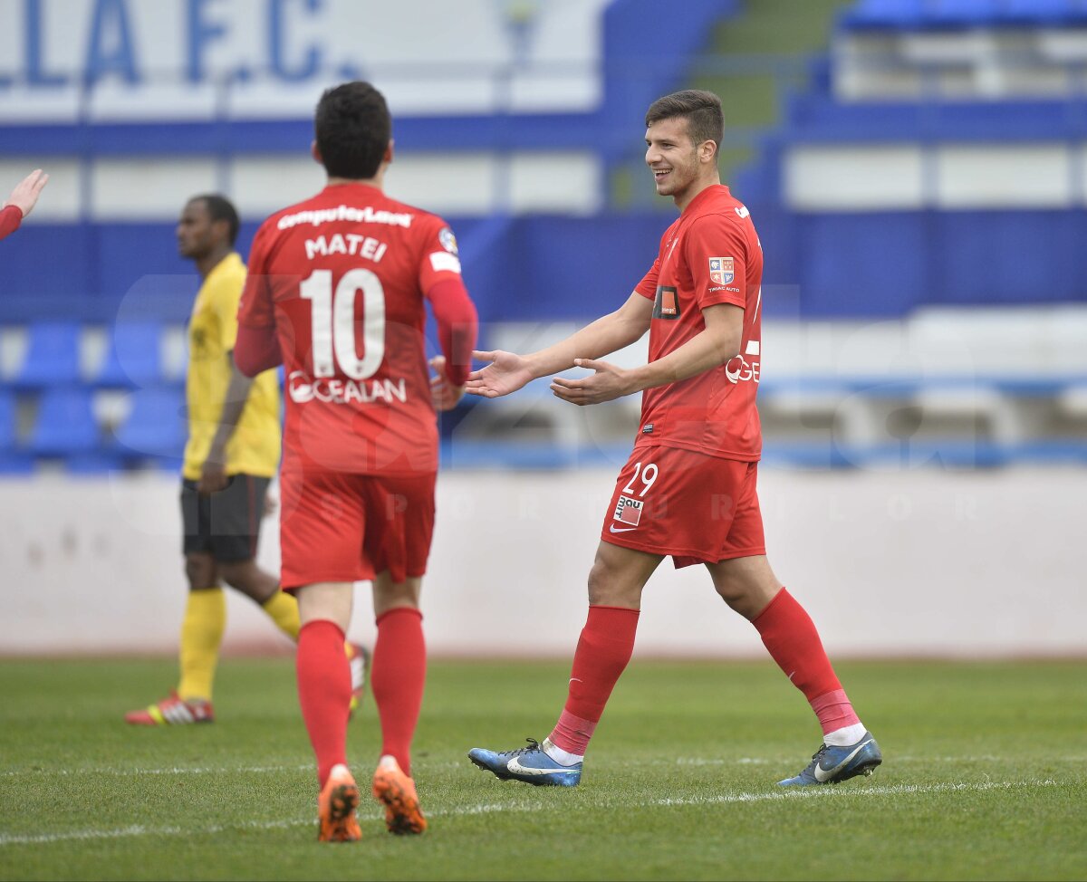 FOTO + VIDEO Dinamo - Guangzhou Evergrande 2-0 » "Cîinii" au învins lejer echipa lui Marcelo Lippi