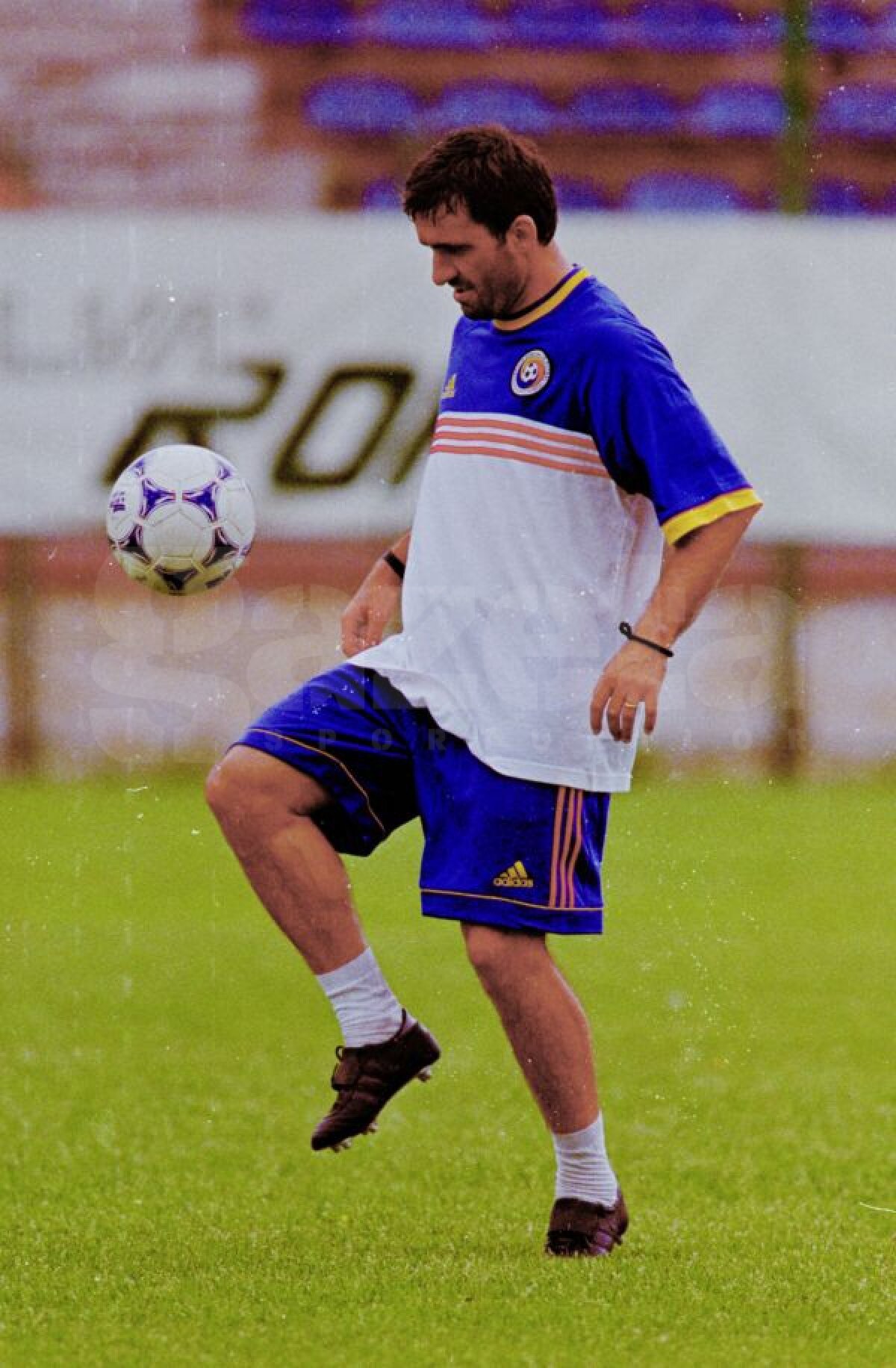 VIDEO+FOTO Trăiască "Regele"! » Gică Hagi a împlinit 49 de ani! Cum a ajuns cel mai mare fotbalist român, ghinioanele ca antrenor şi succesul Academiei