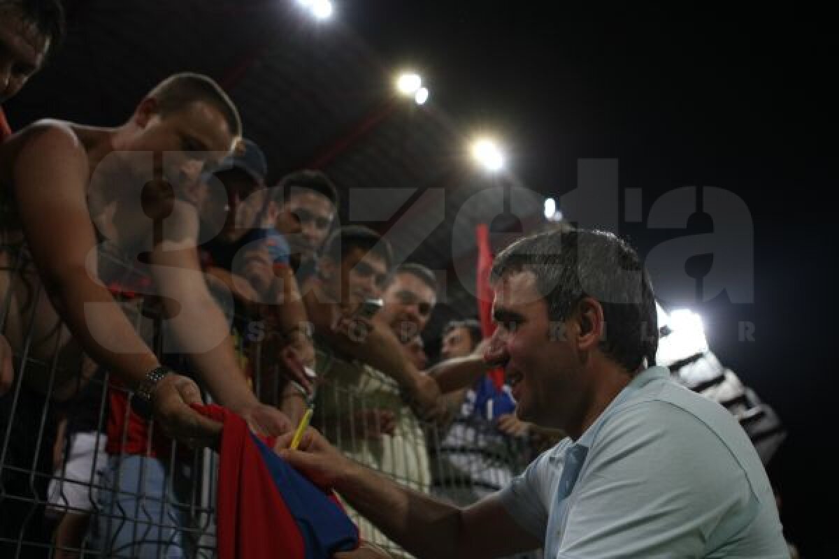 VIDEO+FOTO Trăiască "Regele"! » Gică Hagi a împlinit 49 de ani! Cum a ajuns cel mai mare fotbalist român, ghinioanele ca antrenor şi succesul Academiei