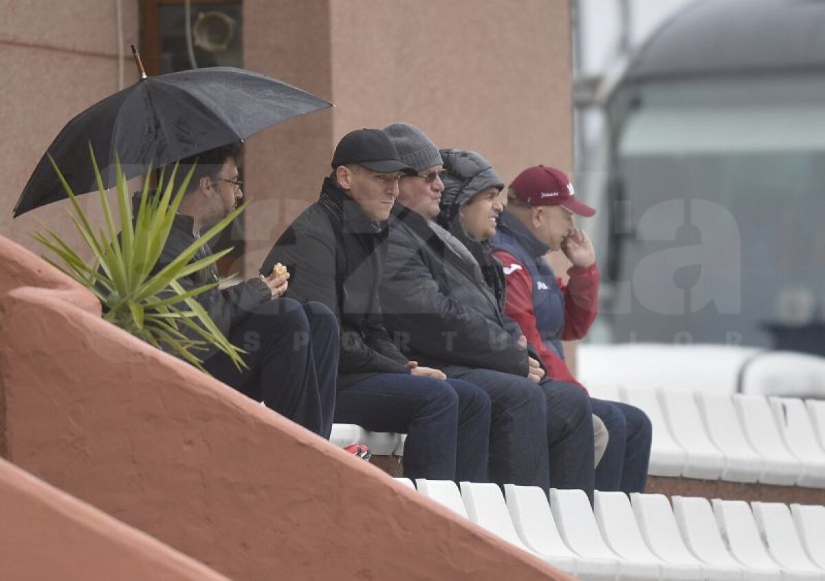 FOTO CFR - Dnepr 0-2 » Alex Vlad: "Vreau ca Dnepr să fie mai bună ca Şahtiorul lui Lucescu!"