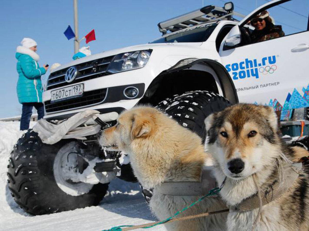 VIDEO & FOTO Volkswagen a construit 3 "bestii" cu care a traversat Siberia şi a promovat Olimpiada de la Soci