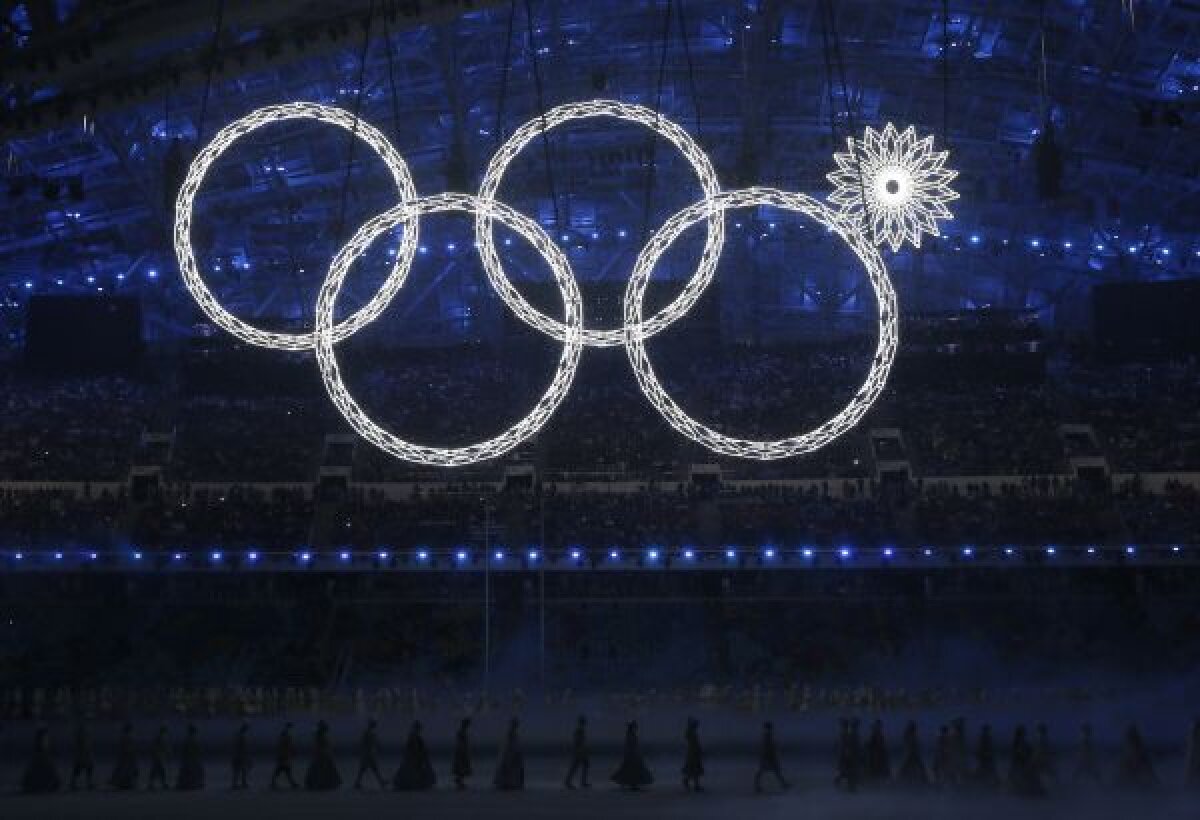 FOTO Simfonia rusă » Ceremonia de deschidere a JO de la Soci a fost un amestec de vechi şi nou, de lumină şi culoare, de simboluri din toate epocile