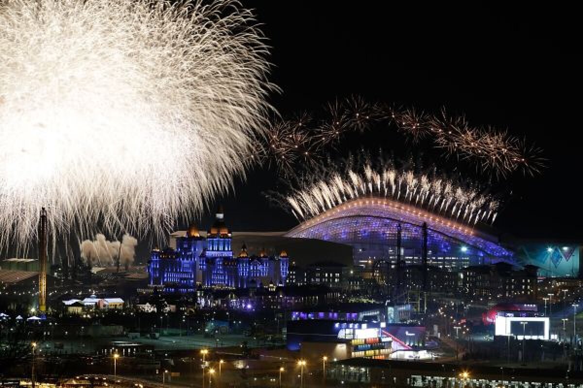 FOTO Simfonia rusă » Ceremonia de deschidere a JO de la Soci a fost un amestec de vechi şi nou, de lumină şi culoare, de simboluri din toate epocile