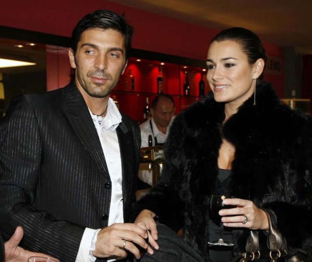 L-a dat afară din casă! » Alena Seredova i-a făcut valizele lui Gianluigi Buffon, cuplat cu o prezentatoare sexy de la Sky