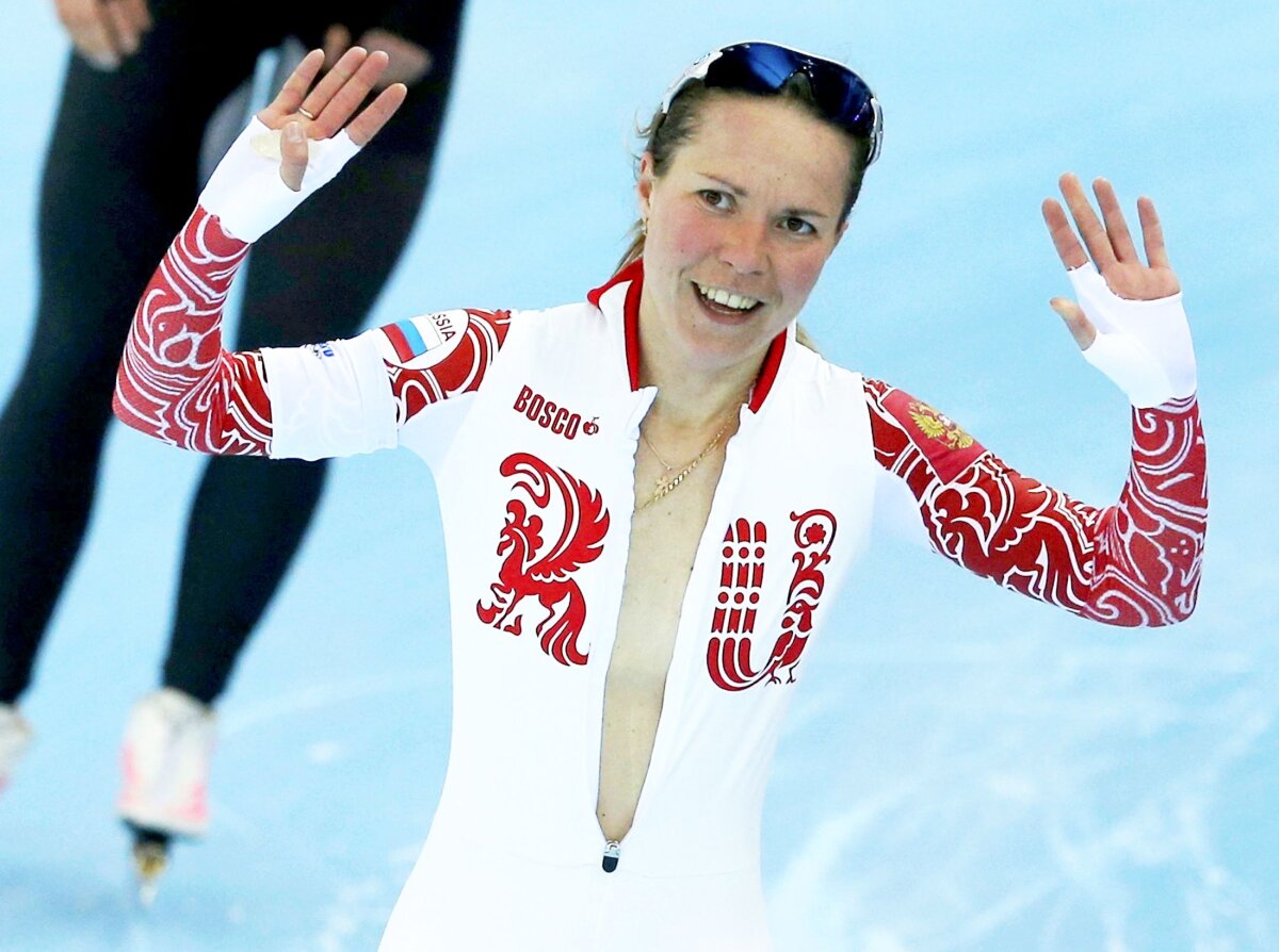 5 lucruri pe care trebuie să le ştii după primul weekend de la Soci. Ce a făcut Vladimir Putin cînd nu s-a aprins al 5-lea inel