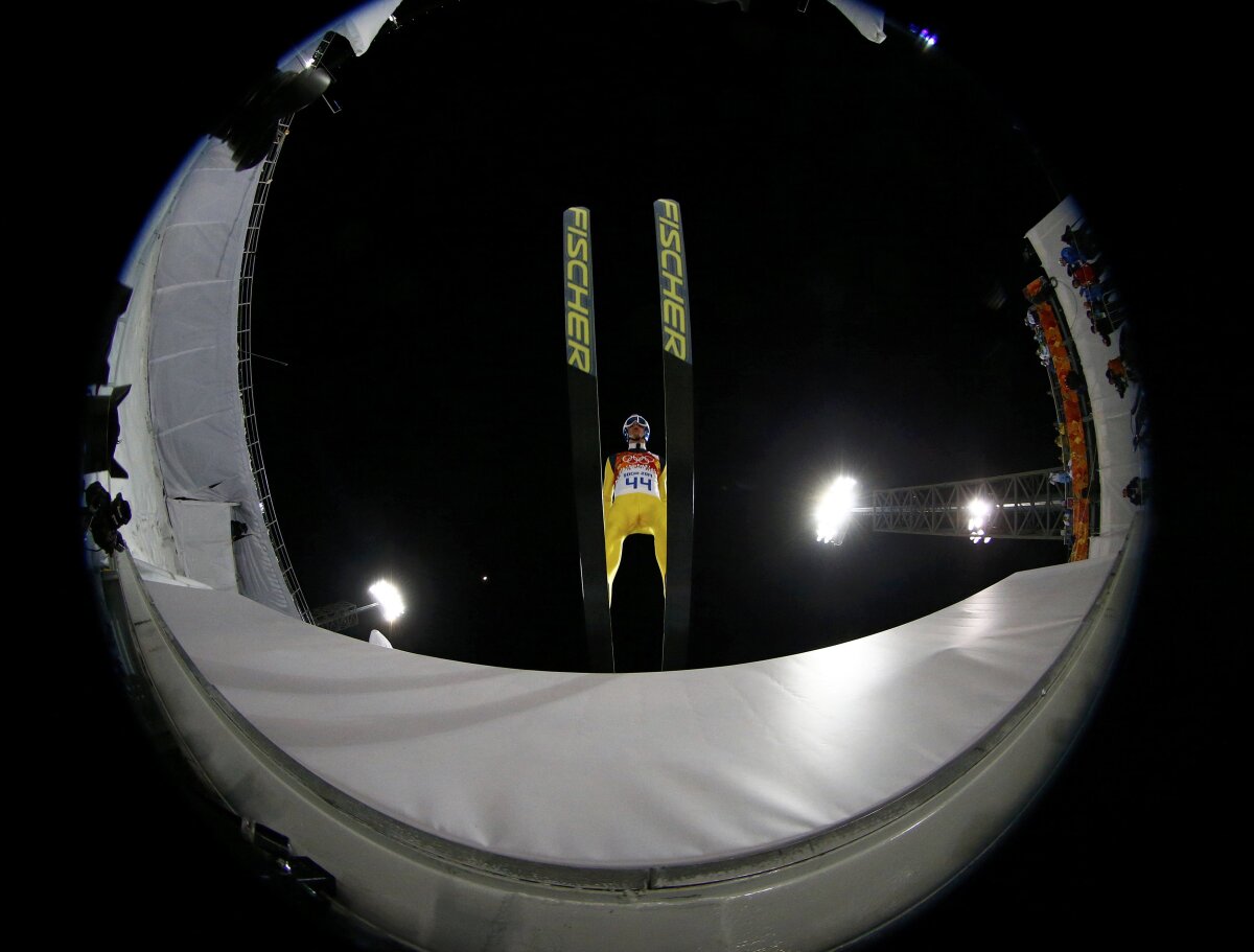 10 imagini speciale de la Soci » De la ochii Gretei Gaim la casca lui John Fairbairn