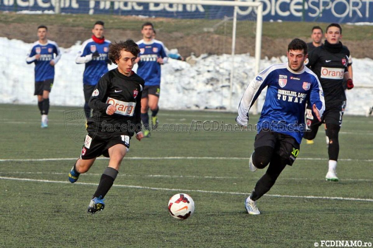 GALERIE FOTO Pe urmele tatălui » Patrick Petre a debutat la Dinamo II: "Sper să mă depăşească!"