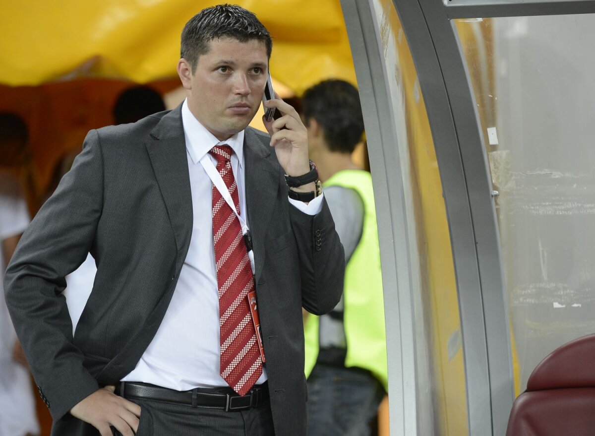 Primul meci, primul scandal! Dinamoviştii atacă înainte de Steaua - Chiajna: ”E Valentine's Day, dar să nu se ajungă la îmbrăţişări”