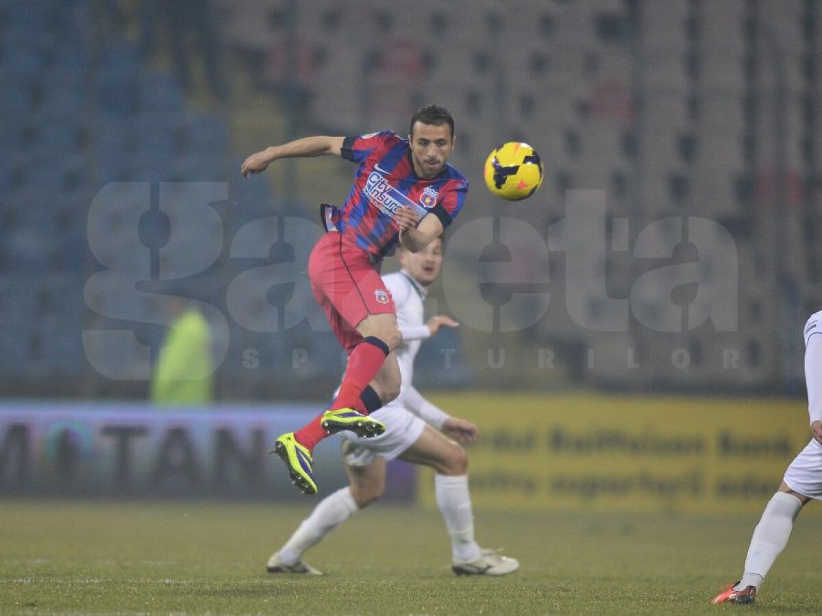 FOTO şi VIDEO From Chiajna with love » Steaua a făcut spectacol, 4-0, cu un adversar paralizat, care i-a făcut două goluri cadou