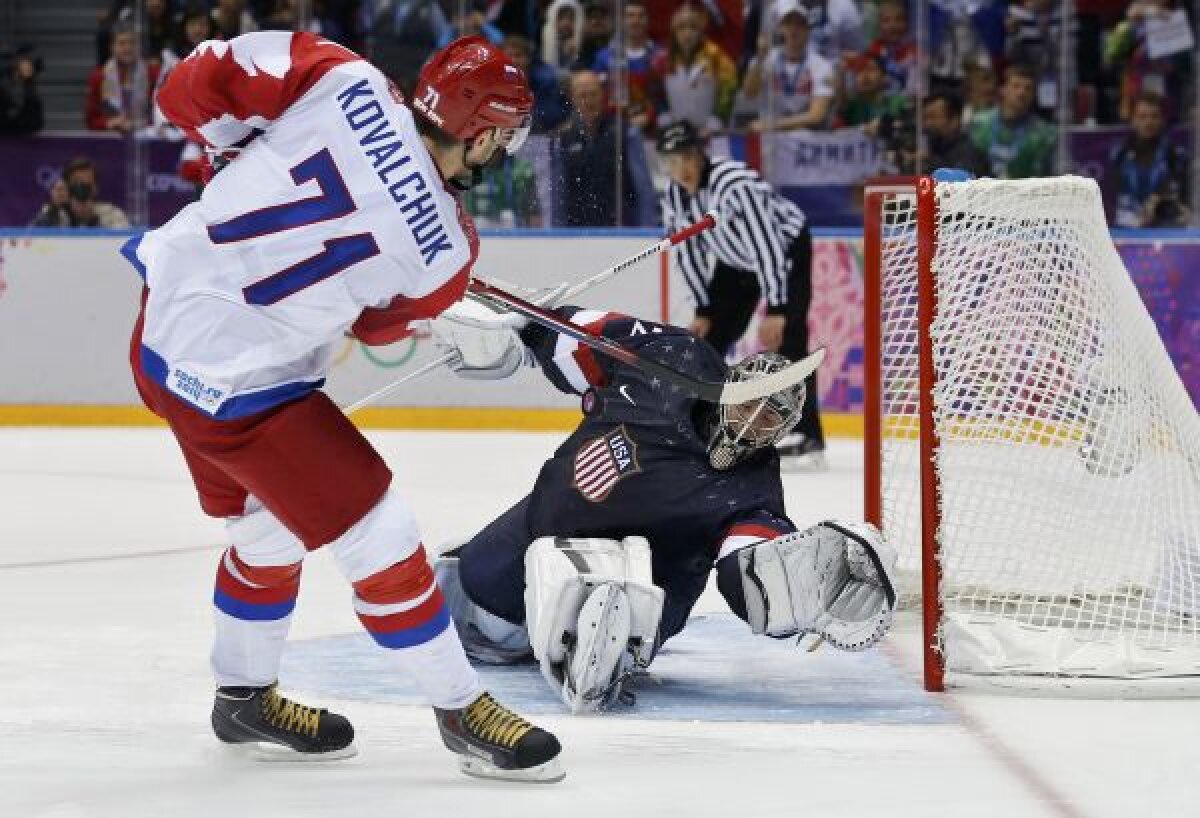 VIDEO+FOTO Thriller la Soci » SUA învinge Rusia la hochei după penalty-uri!