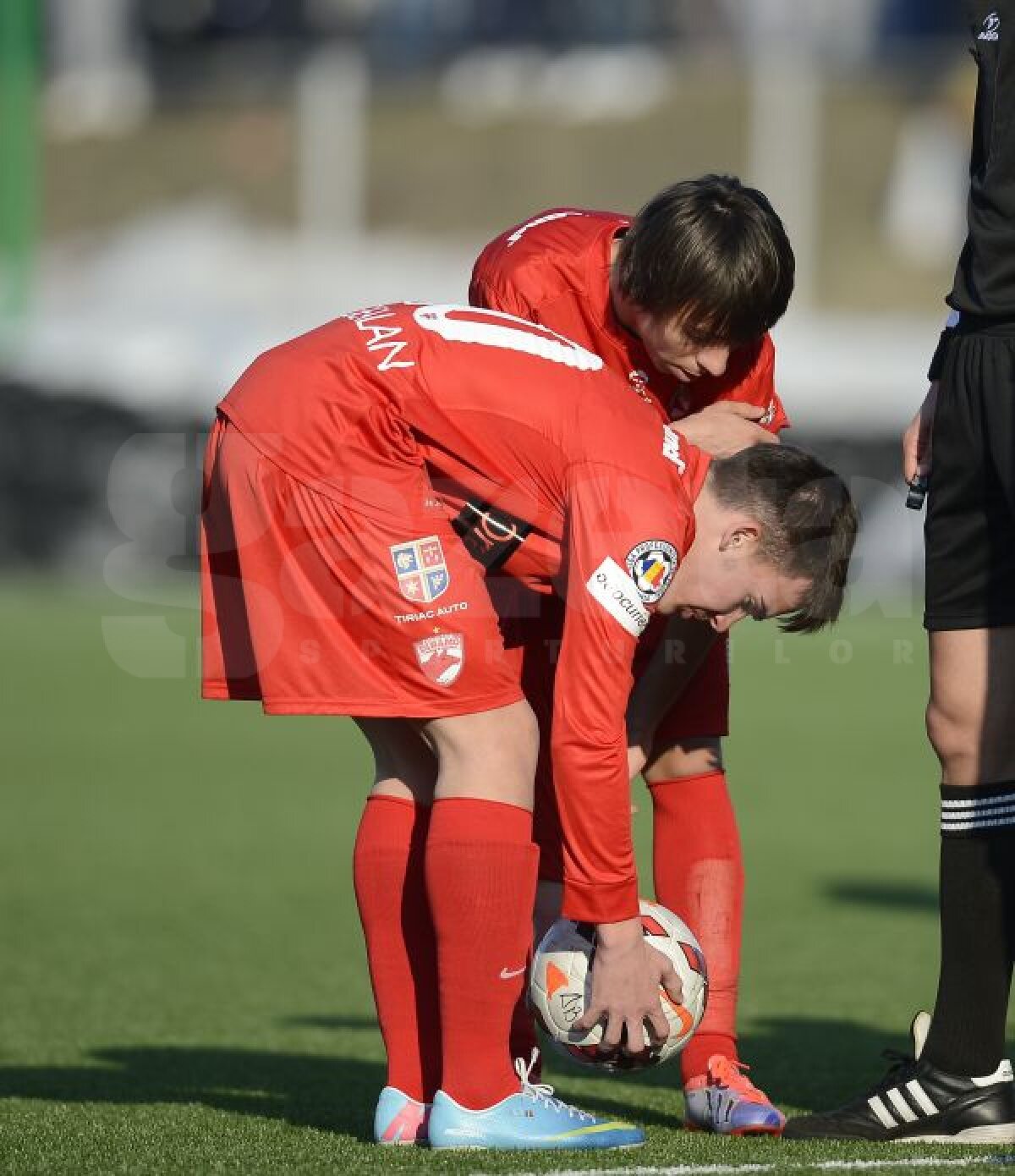 GALERIE FOTO "Piticul" al II-lea » Patrick Petre a debutat în tricoul lui Dinamo şi a primit banderola!
