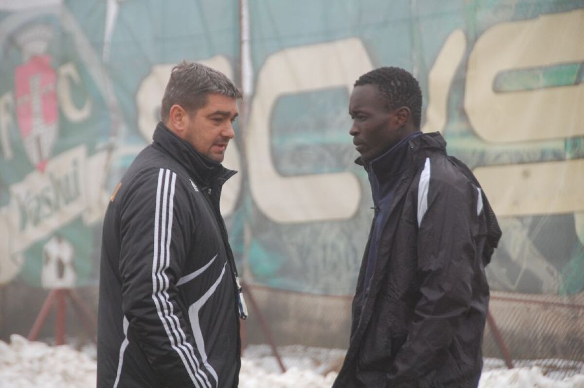 GALERIE FOTO Cinci nume noi la antrenamentul Vasluiului » Probleme pentru bazilieni: "Nu sîntem obişnuiţi"