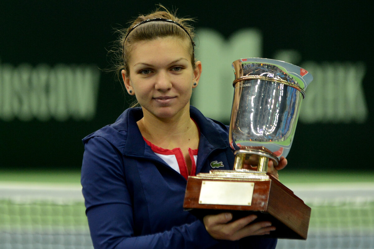 FOTO 10 asalturi pentru trofeu » Cum a evoluat Simona Halep de la prima finală şi pînă acum