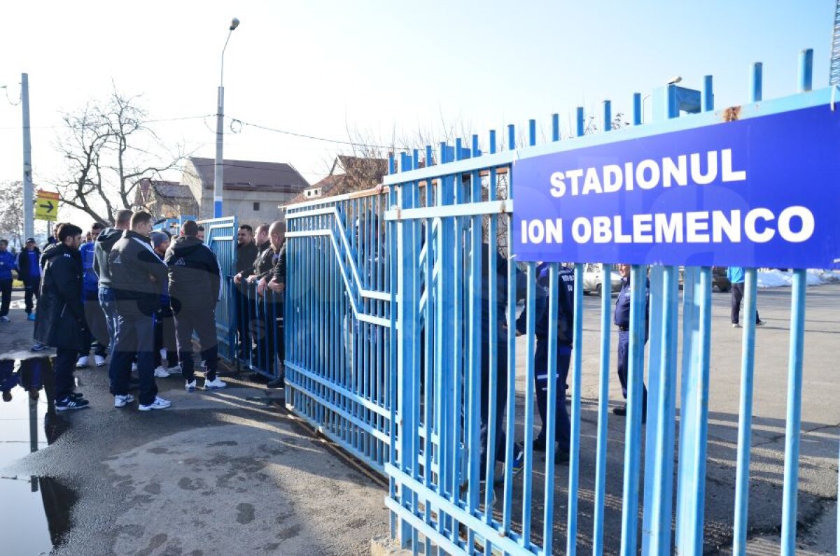 UPDATE Ştiinţa se revoltă! » Decizie şocantă a celor de la FC U Craiova, după o nouă încercare eşuată de a se antrena pe "Oblemenco"