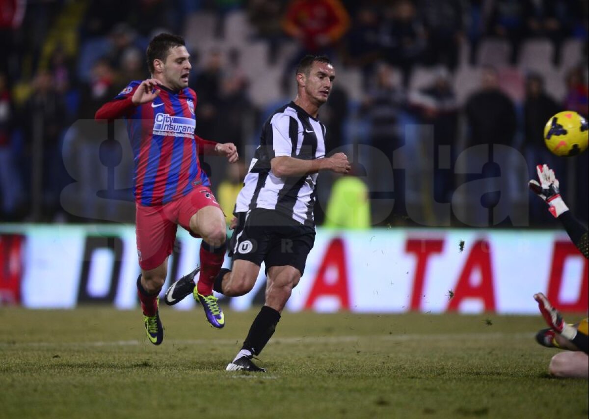 FOTO + VIDEO Steaua cîştigă şi se distanţează la 3 puncte de Astra după 2-0 cu U Cluj