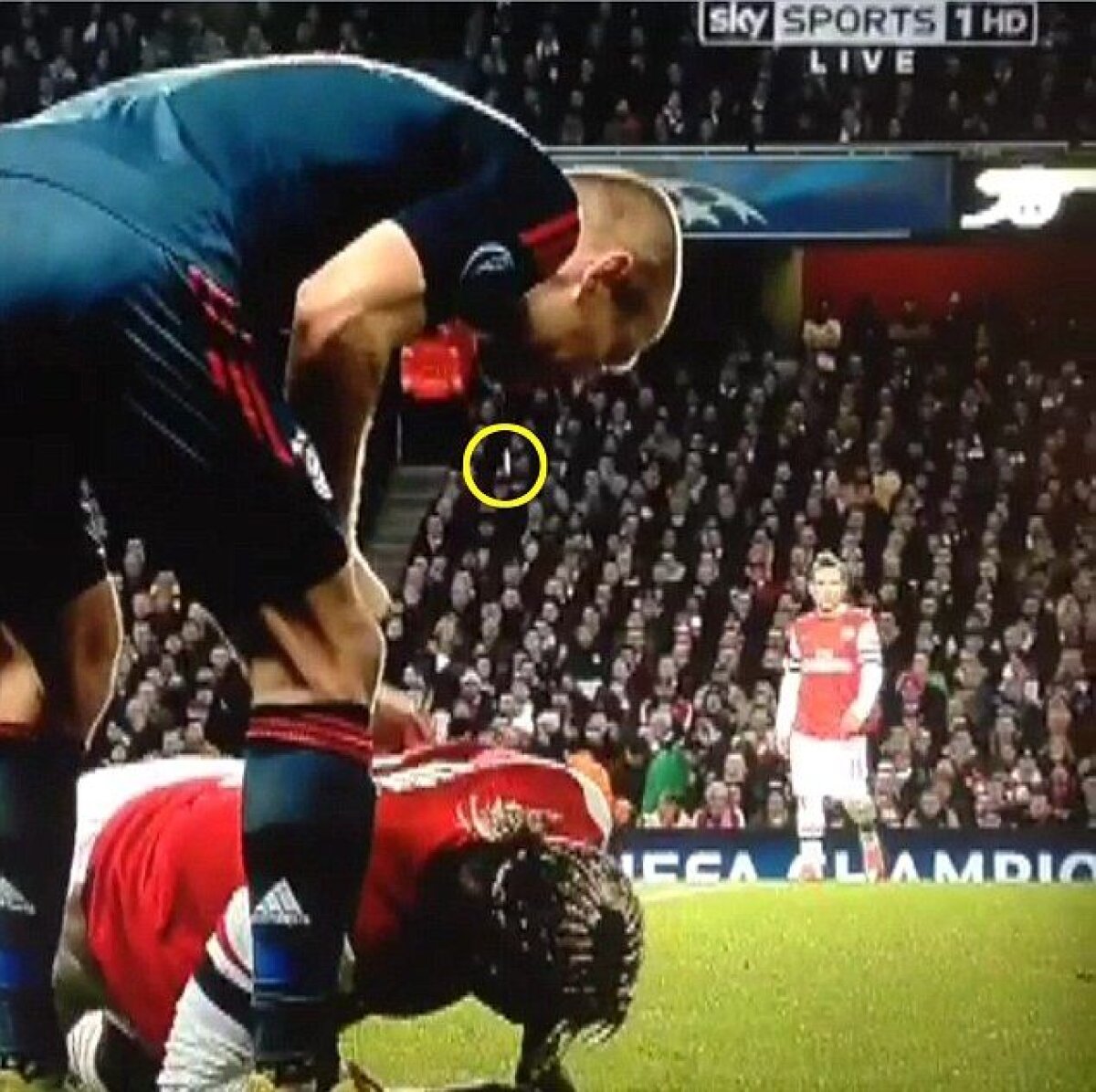 VIDEO Penalty-ul şi eliminarea lui Szczesny l-au scos din minţi pe Arsene Wenger: ”Arjen Robben a trişat!”