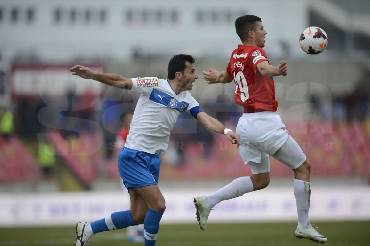 FOTO şi VIDEO Dinamo - Viitorul 1-2 » Dezastru pentru "cîini" în primul meci din 2014, debut de coşmar pentru Cioinac!