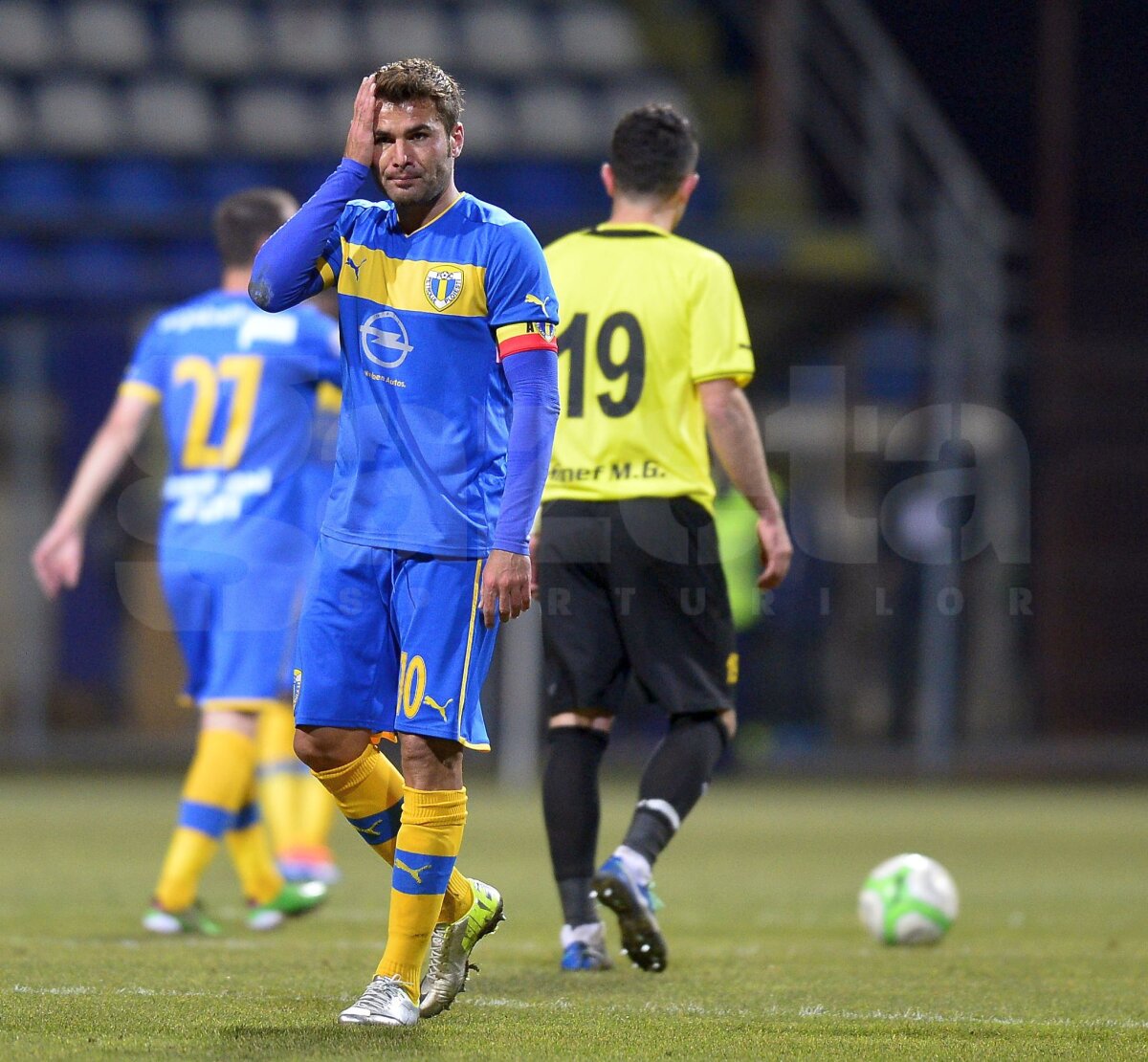 VIDEO şi FOTO Braşov - Petrolul 1-1 » Prahovenii au pierdut două puncte în ultimul minut!