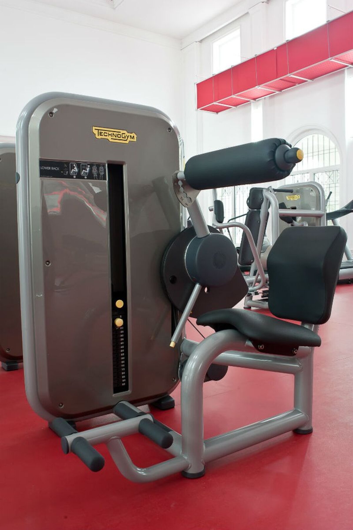 Galerie foto » CS Dinamo inaugurează o sală ultramodernă de fitness