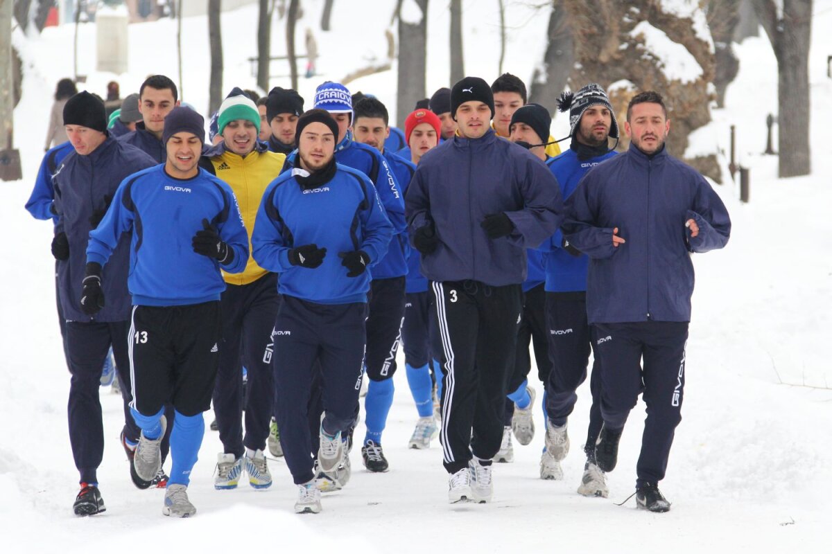 Ştiinţa se reuneşte azi, "B"-ul se reia mîine! Caz unic în fotbalul românesc: FCU strigă adunarea cu o zi înaintea reluării campionatului