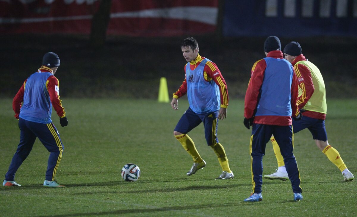 Reţea anti-Leo » Victor Piţurcă pregăteşte anihilarea lui Lionel Messi printr-un marcaj triplu şi efort colectiv. Echipa probabilă cu Argentina