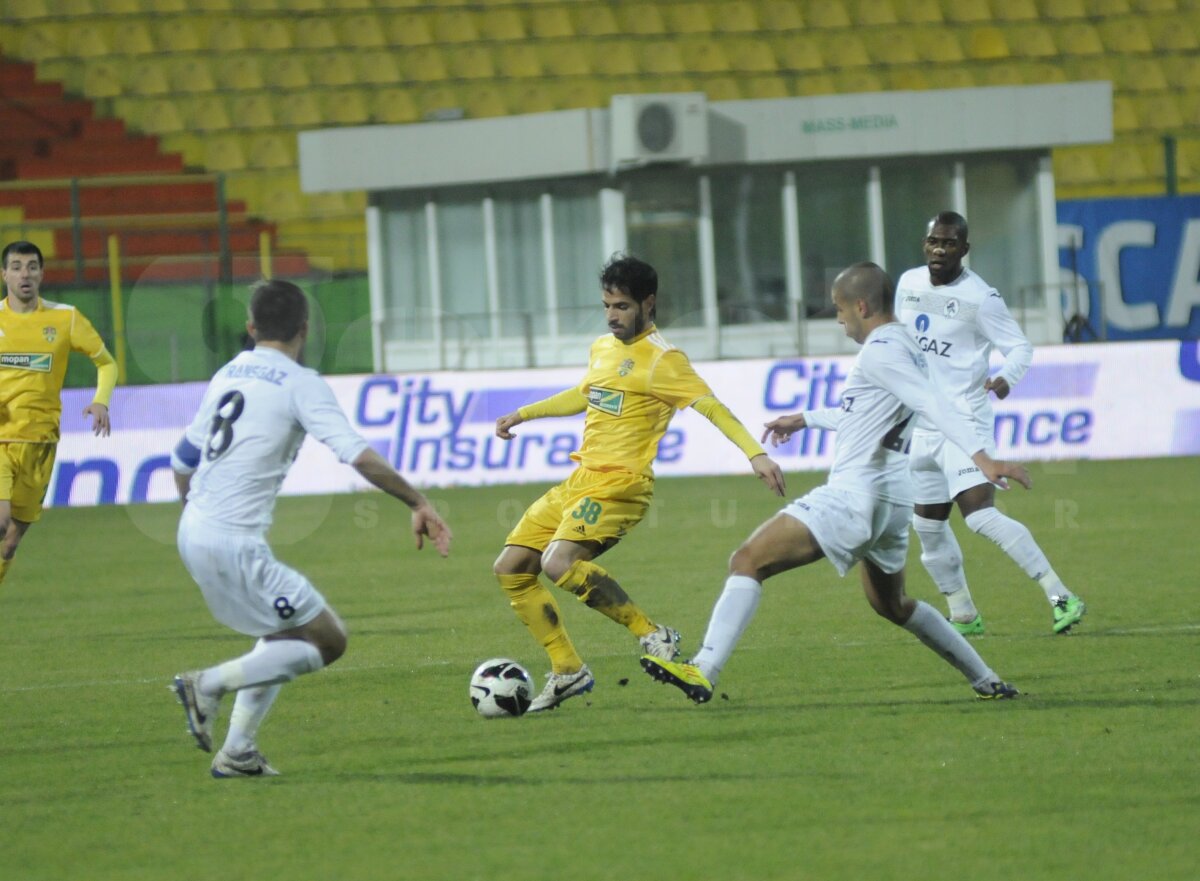 VIDEO şi FOTO FC Vaslui - Gaz Metan 1-0 » Moldovenii au egalat-o pe Dinamo în clasament