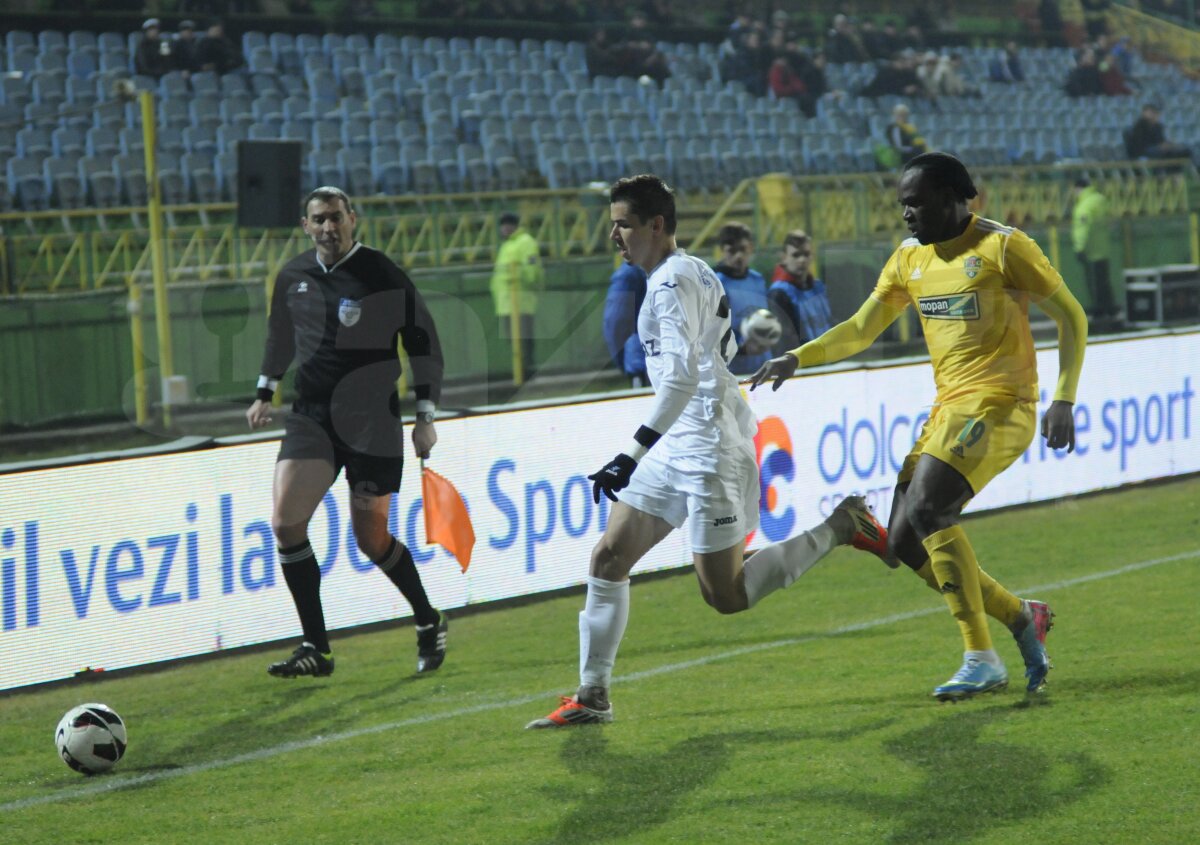 VIDEO şi FOTO FC Vaslui - Gaz Metan 1-0 » Moldovenii au egalat-o pe Dinamo în clasament