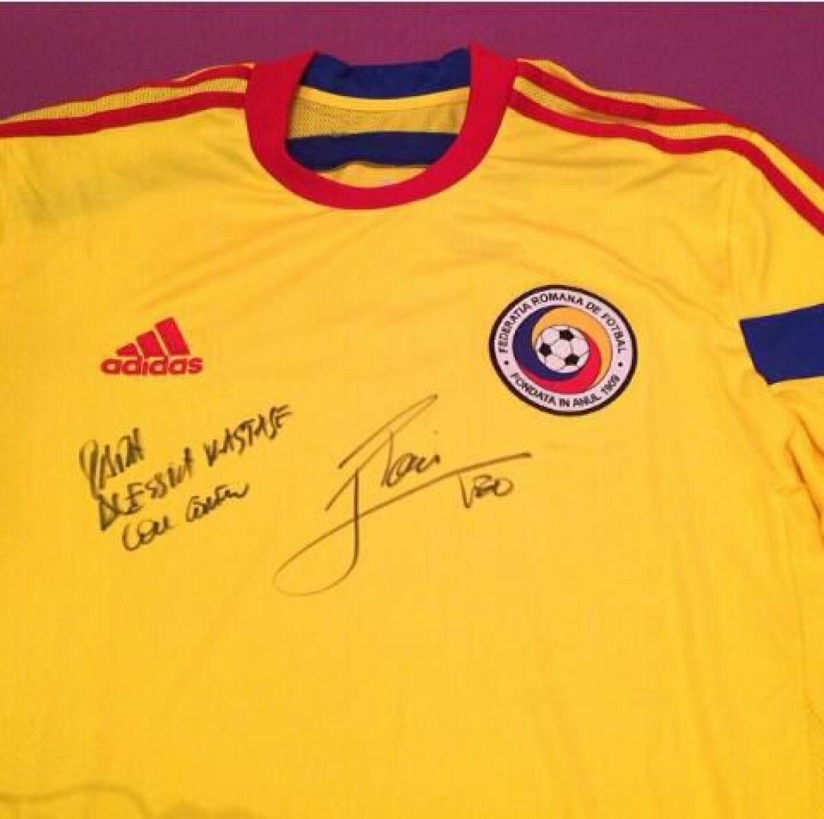 Efectul Lionel Messi » Ilie Năstase a aşteptat o oră pentru un autograf!