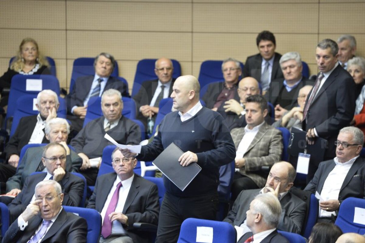 FRF are un nou preşedinte! Răzvan Burleanu l-a învins pe Vasile Avram în turul II cu 113 voturi!