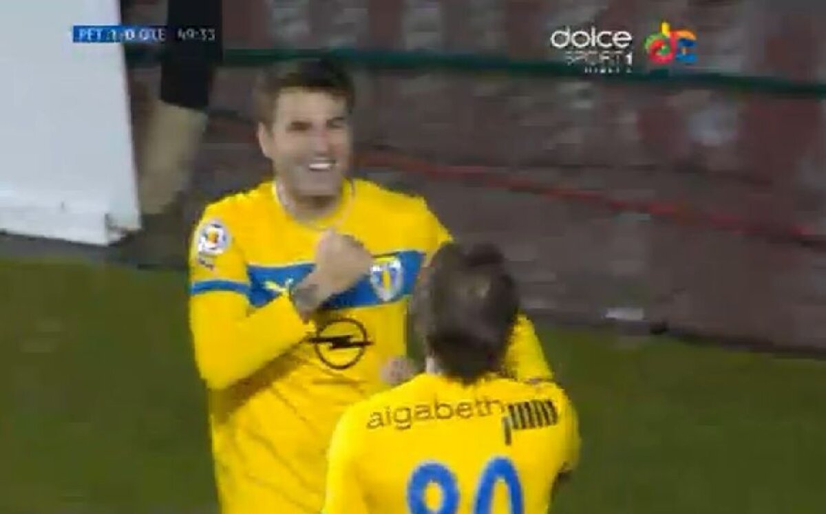 VIDEO În cursă pentru Oscarul Ligii 1 » Inspiraţi de Gazetă, petroliştii sărbătoresc golurile refăcînd o scenă din "Lupul de pe Wall Street"