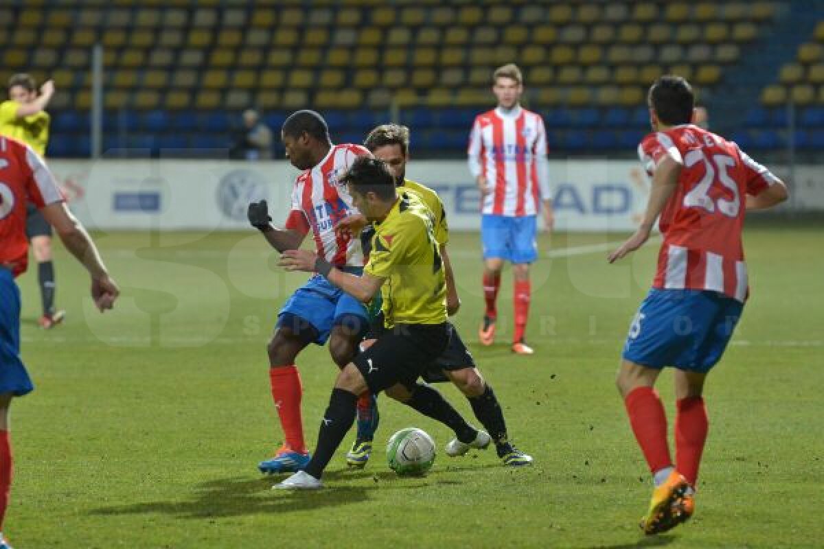 VIDEO+FOTO Oţelul cîştigă un meci nebun cu FC Braşov, 3-1, şi evadează din zona retrogradării