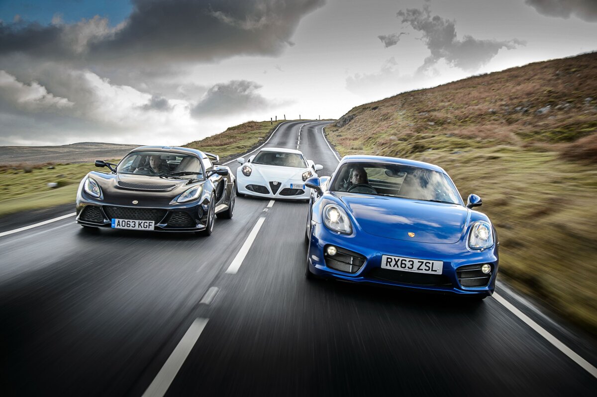 Noua clasă uşoară » Alfa Romeo 4C, Porsche Cayman şi Lotus Exige au fost testate de TopGear