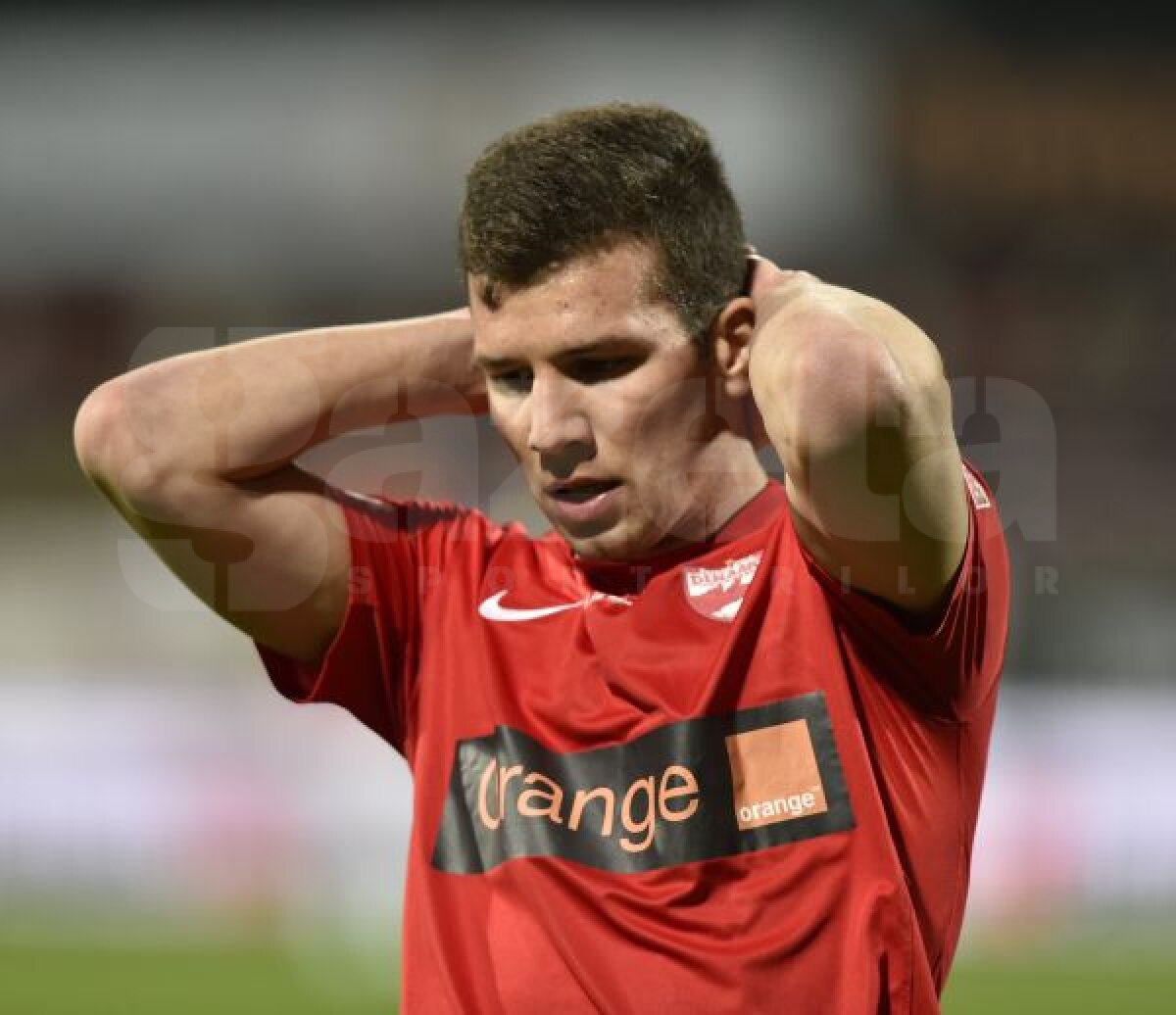 VIDEO "Cîini" de Europa » Dinamo o învinge pe Corona, 1-0, şi urcă pe locul 4