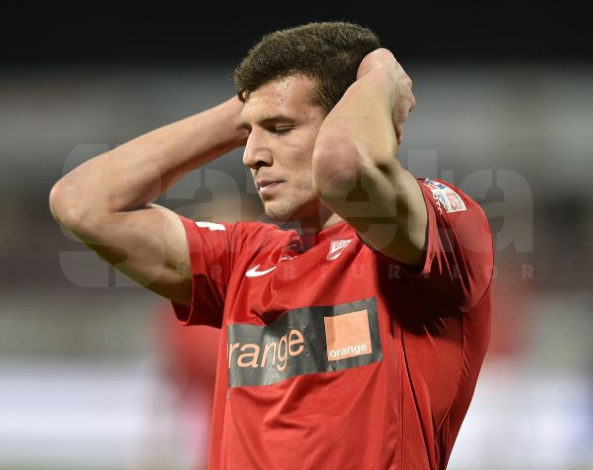 VIDEO "Cîini" de Europa » Dinamo o învinge pe Corona, 1-0, şi urcă pe locul 4