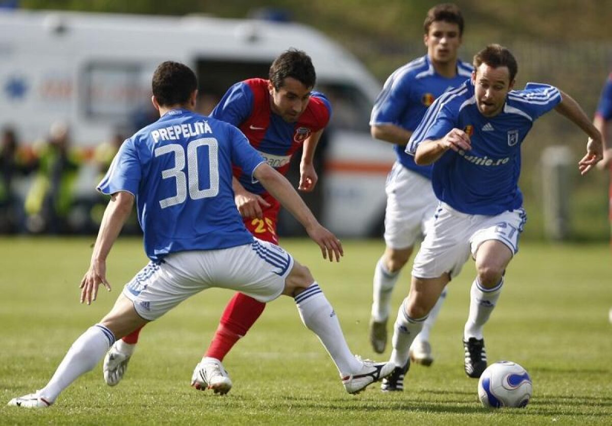 FOTO Noi probleme la Craiova! » Trei foşti jucători ai Ştiintei au cîştigat la FIFA! Cît trebuie să plătească Adrian Mititelu