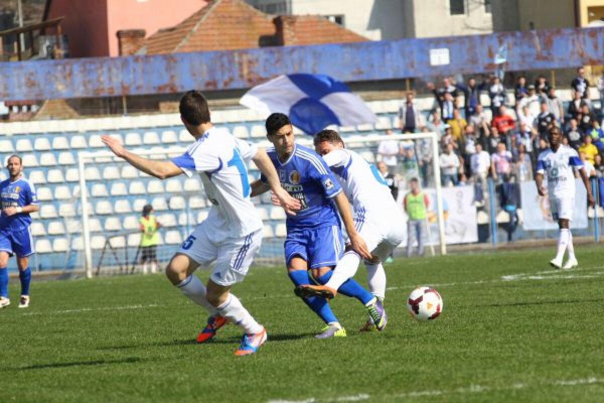 FOTO U Craiova a pierdut la Vîlcea, 0-1, şi riscă să rateze play-off-ul pentru promovare!