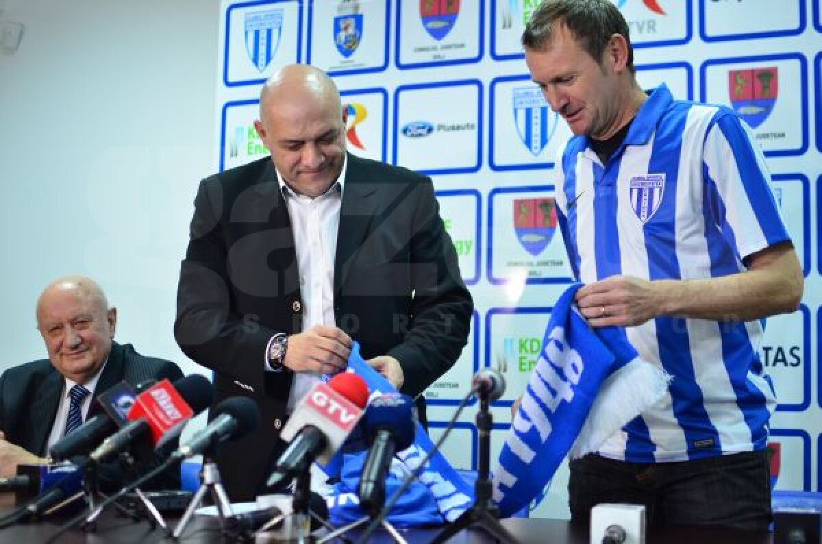 FOTO Gabi Balint a fost prezentat la CS U Craiova: "Puteam ajunge şi ca jucător aici, dar Steaua s-a mişcat mai repede"