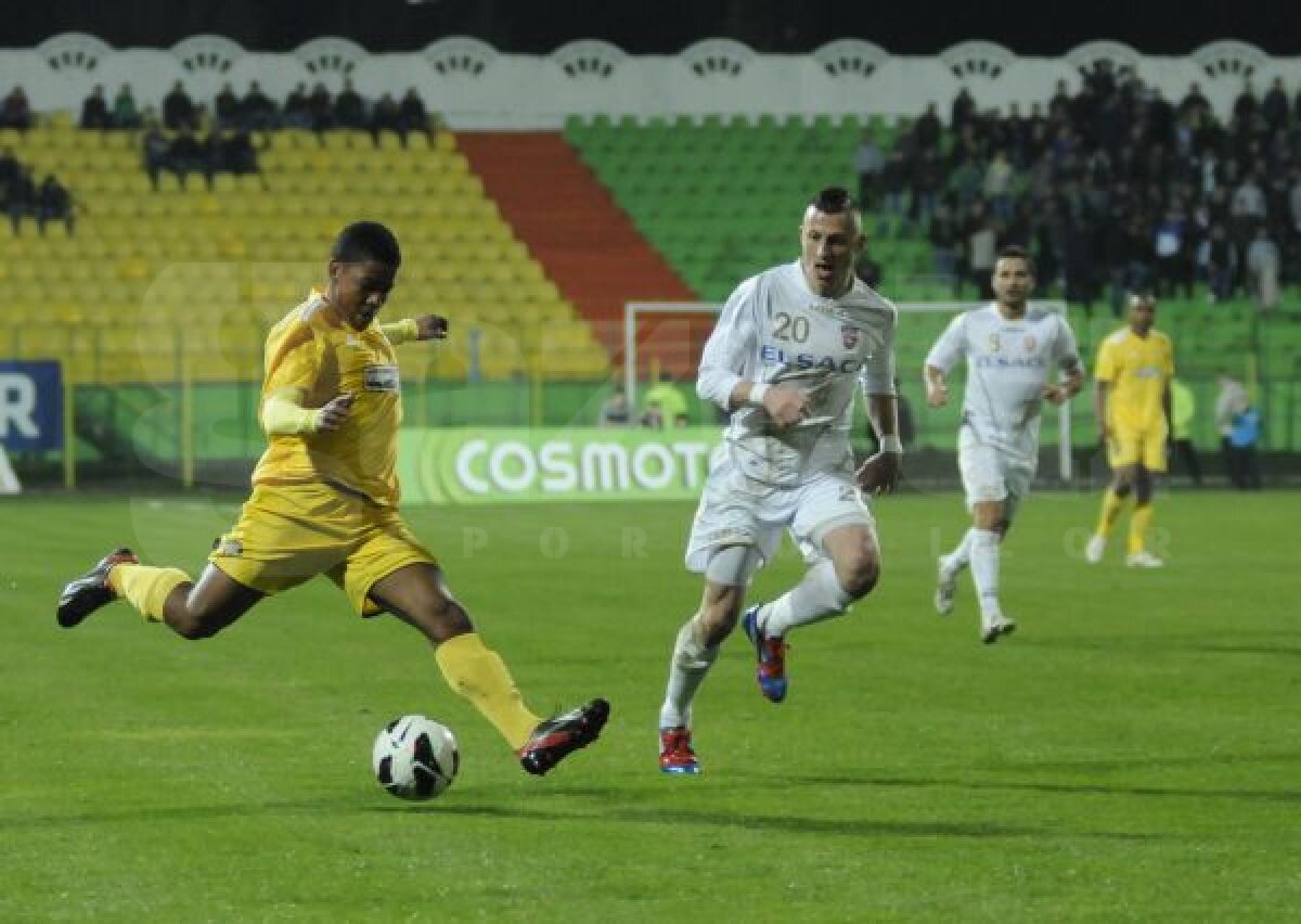 VIDEO+FOTO Botoşaniul a cîştigat derby-ul Moldovei, 1-0 cu FC Vaslui, printr-un supergol marcat de Danci