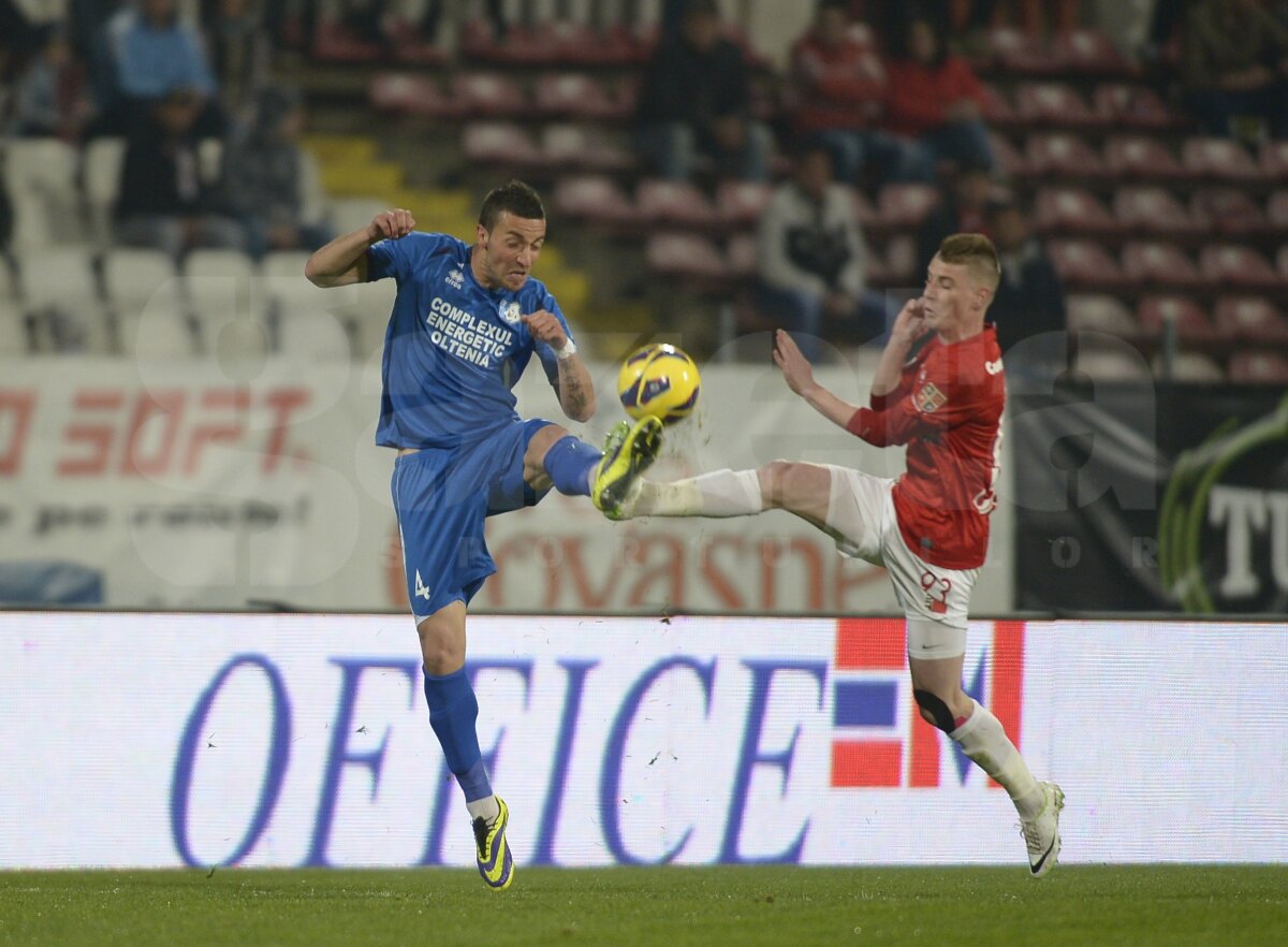FOTO şi VIDEO "Cîinii" au fost învinşi dramatic în prelungiri, într-un meci în care Bilinski a impresionat. Dinamo - Pandurii 2-3
