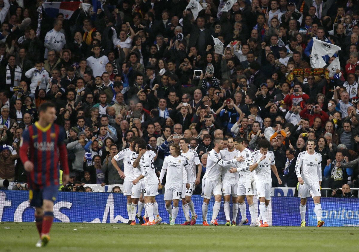 VIDEO şi FOTO Real Madrid - FC Barcelona 3-4 » "Tripla" lui Lionel Messi o ajută pe Atletico să urce pe primul loc în La Liga