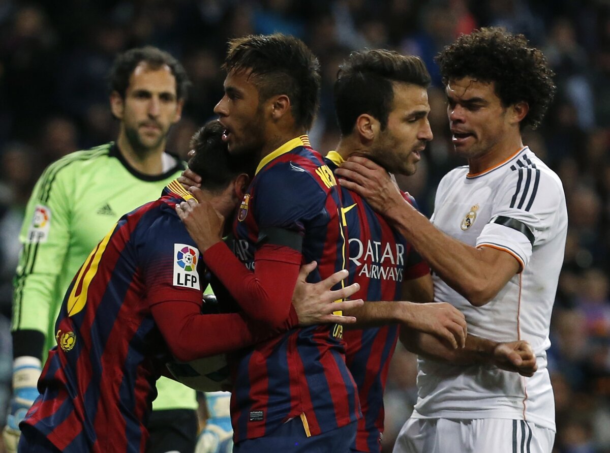 VIDEO şi FOTO Real Madrid - FC Barcelona 3-4 » "Tripla" lui Lionel Messi o ajută pe Atletico să urce pe primul loc în La Liga