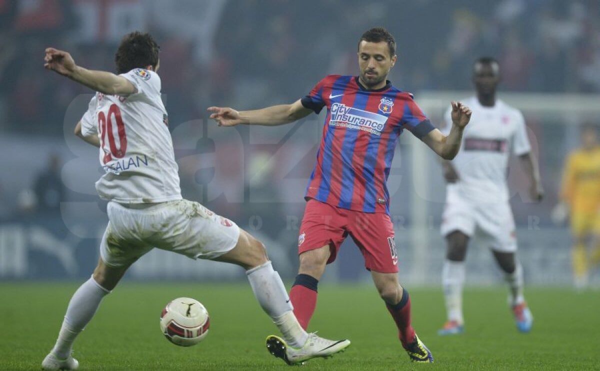 FOTO Roş-albaştrii sînt finalişti! » Steaua a masacrat-o pe Dinamo, 5-2, şi e aproape calificată în ultimul act al Cupei