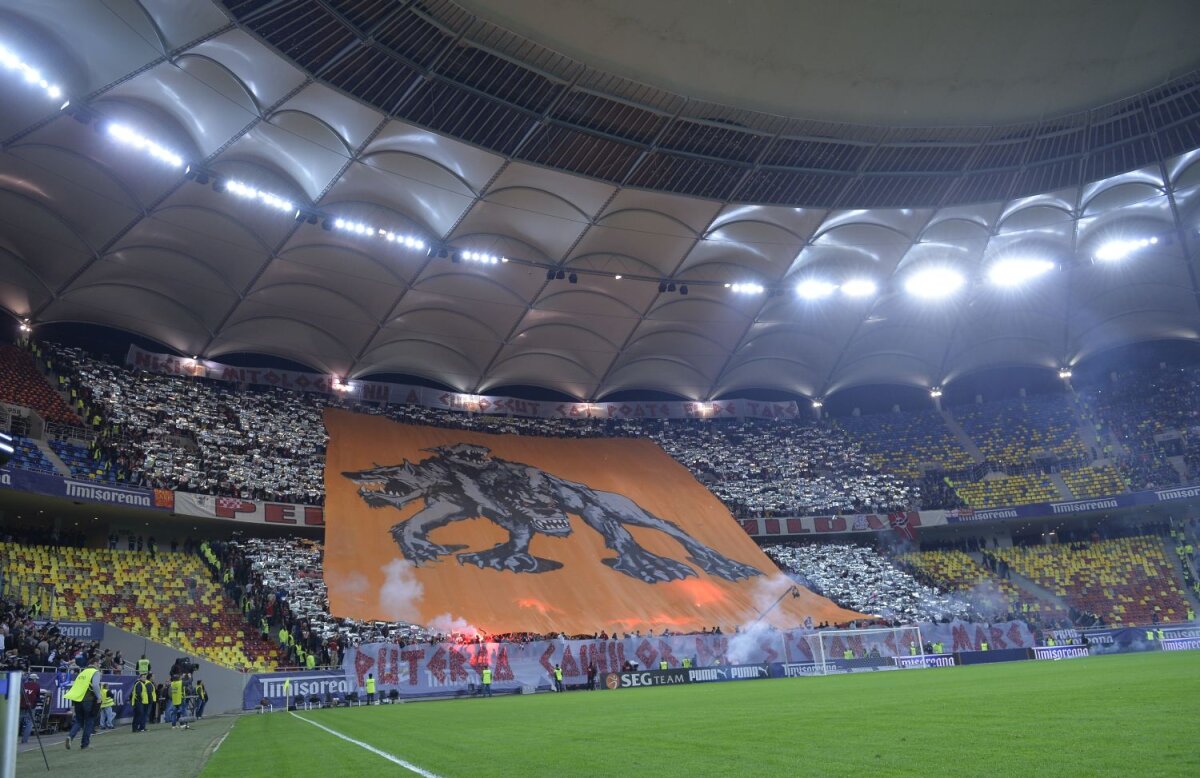 FOTO Steliştii mulţi, dinamoviştii buni » Fanii "cîinilor" s-au impus în duelul galeriilor din Derby